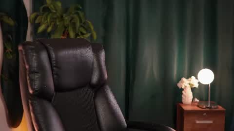 Snapshot of sammylaszlow chatting on 07.14.26 Sammy online show from 07.14.26