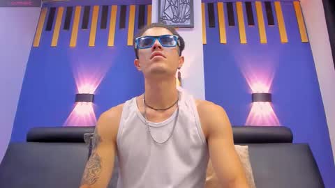 sammy model independiente online show from 10.24.25