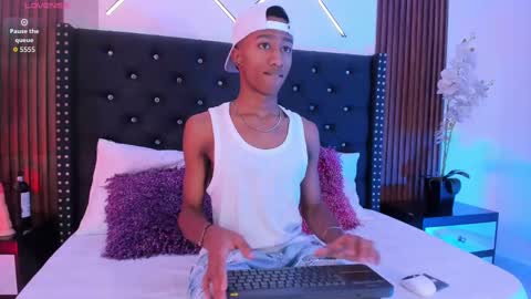 Snapshot of sammyyadams_ chatting on 09.20.25 sammyyadams_ online show from 09.20.25