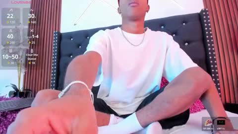 Snapshot of sammyyadams_ chatting on 10.09.25 sammyyadams_ online show from 10.09.25