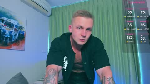 Snapshot of samuel_andrew chatting on 12.15.24 Samuel online show from 12.15.24