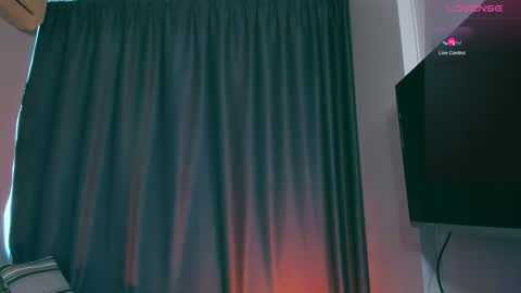 Snapshot of samuel_andrew chatting on 02.04.25 Samuel online show from 02.04.25