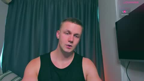 Snapshot of samuel_andrew chatting on 02.18.25 Samuel online show from 02.18.25