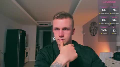 Snapshot of samuel_andrew chatting on 09.13.25 Samuel online show from 09.13.25