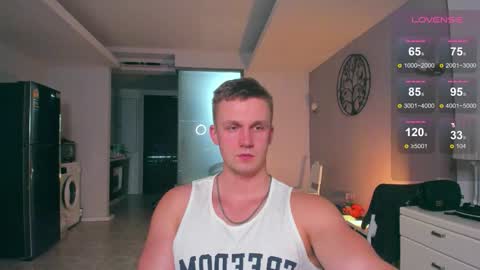 Snapshot of samuel_andrew chatting on 09.23.25 Samuel online show from 09.23.25