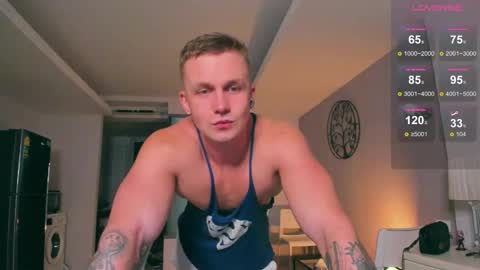 Snapshot of samuel_andrew chatting on 10.03.25 Samuel online show from 10.03.25