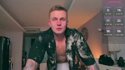 Snapshot of samuel_andrew chatting on 10.09.25 Samuel online show from 10.09.25