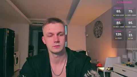 Snapshot of samuel_andrew chatting on 10.14.25 Samuel online show from 10.14.25