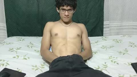 Snapshot of samuel_hills_ii chatting on 02.23.26 samuel_hills_ii online show from 02.23.26