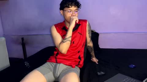 Snapshot of samuel_mora chatting on 05.17.26 samuel_mora online show from 05.17.26