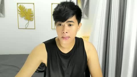 Snapshot of samuelangelo chatting on 02.27.25 Sam online show from 02.27.25