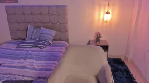 samxx_muscle online show from 10.23.25