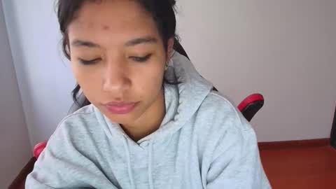 Snapshot of samy_jonnes_ chatting on 10.19.25 Hello I am absent due to a family calamity I will return soon-hola estoy ausente por un problema familiar volvere pronto. online show from 10.19.25