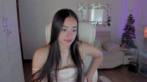 Snapshot of samy_one chatting on 01.06.25 Samy online show from 01.06.25