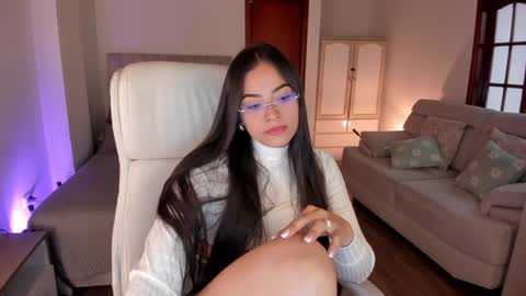 Snapshot of samy_one chatting on 01.21.25 Samy online show from 01.21.25