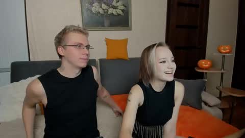 Snapshot of samyscott chatting on 11.02.25 SamyScott online show from 11.02.25