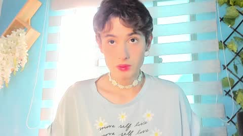 Snapshot of san_love_kh chatting on 12.04.24 online show from 12.04.24