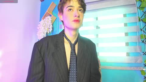 Snapshot of san_love_kh chatting on 12.14.24 online show from 12.14.24