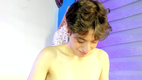 Snapshot of san_love_kh chatting on 12.20.24 online show from 12.20.24