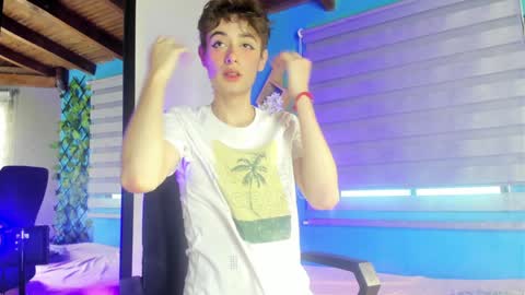 Snapshot of san_love_kh chatting on 01.11.25 online show from 01.11.25