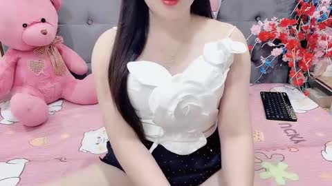 sanami_sian_ online show from 11.04.25