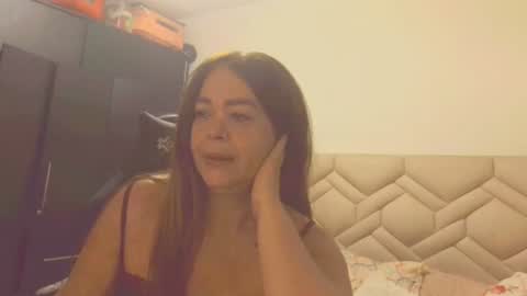 Snapshot of sanddi_milff chatting on 07.03.26 Sanddi online show from 07.03.26