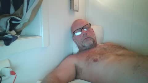 sandnesrune523 online show from 12.14.25