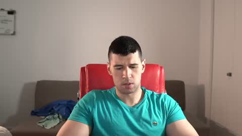 Snapshot of sandow_ chatting on 06.13.26 Sandow online show from 06.13.26