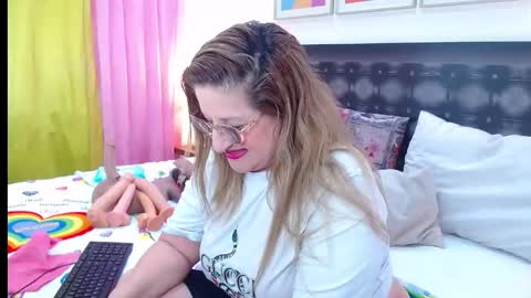 Snapshot of sandra_20_ chatting on 04.07.26 SANDRA online show from 04.07.26