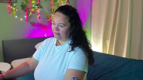 Snapshot of sandra__jackson chatting on 09.10.25 sandra__jackson online show from 09.10.25