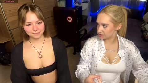Snapshot of sandra_dimonds chatting on 05.12.26 sandra dimonds online show from 05.12.26