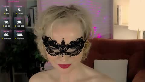 Sandra online show from 10.21.25