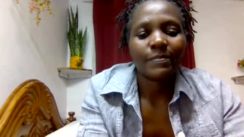 Snapshot of sandra_milly chatting on 07.24.26 sandra online show from 07.24.26