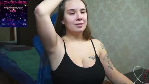 Snapshot of sandra_sww chatting on 02.10.25 sandra sw and bigmen Give our more pleasurePVT IS OPEN online show from 02.10.25
