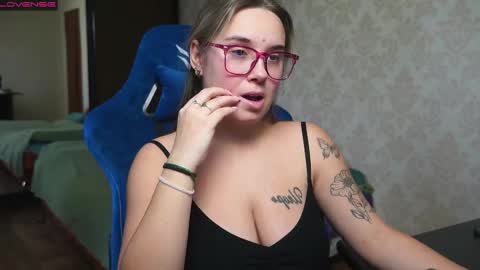 Snapshot of sandra_sww chatting on 02.24.25 sandra sw and bigmen Give our more pleasurePVT IS OPEN online show from 02.24.25