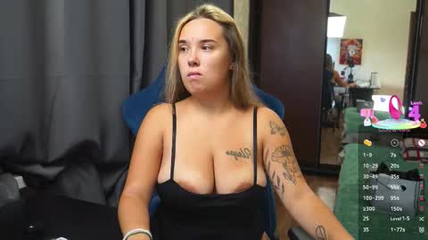 Snapshot of sandra_sww chatting on 09.23.25 sandra sw and bigmen Give our more pleasurePVT IS OPEN online show from 09.23.25