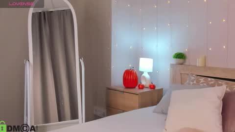 sandraa_anderson online show from 11.17.25