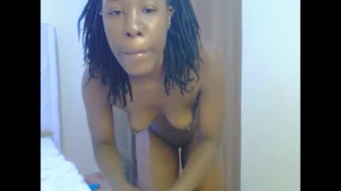 Snapshot of sandrah_ chatting on 02.02.26 Sandy online show from 02.02.26