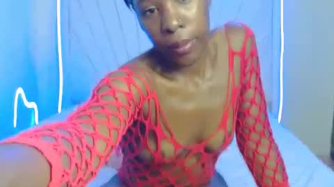 Snapshot of sandrah_ chatting on 06.20.26 Sandy online show from 06.20.26