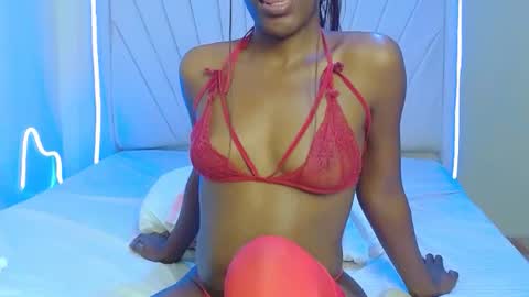 Snapshot of sandrah_ chatting on 07.27.26 Sandy online show from 07.27.26