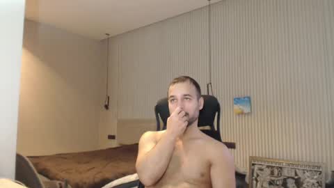 Snapshot of sandro_best chatting on 01.25.25 DeAlex online show from 01.25.25