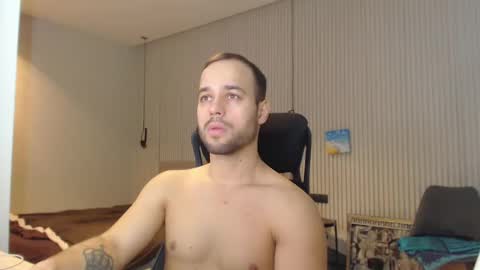 Snapshot of sandro_best chatting on 02.07.25 DeAlex online show from 02.07.25