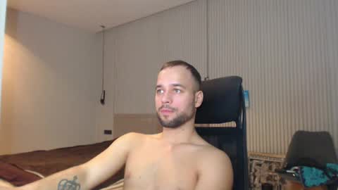 Snapshot of sandro_best chatting on 02.15.25 DeAlex online show from 02.15.25