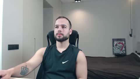 Snapshot of sandro_best chatting on 02.04.26 DeAlex online show from 02.04.26