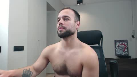 Snapshot of sandro_best chatting on 02.09.26 DeAlex online show from 02.09.26