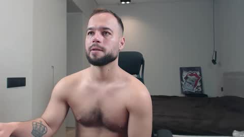 Snapshot of sandro_best chatting on 02.22.26 DeAlex online show from 02.22.26