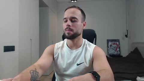 Snapshot of sandro_best chatting on 03.21.26 DeAlex online show from 03.21.26