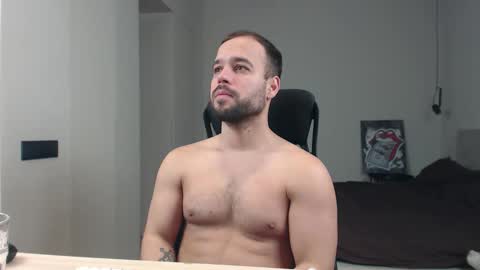 Snapshot of sandro_best chatting on 05.01.26 DeAlex online show from 05.01.26