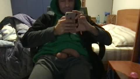 Snapshot of sandropertoni chatting on 12.22.24 lucas online show from 12.22.24