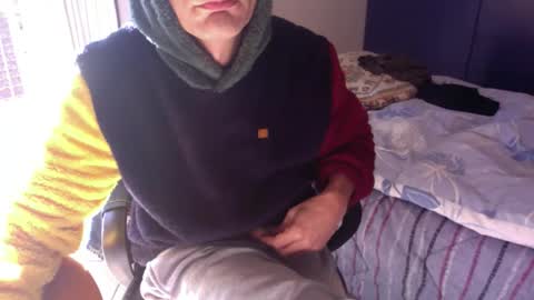 Snapshot of sandropertoni chatting on 12.14.25 lucas online show from 12.14.25